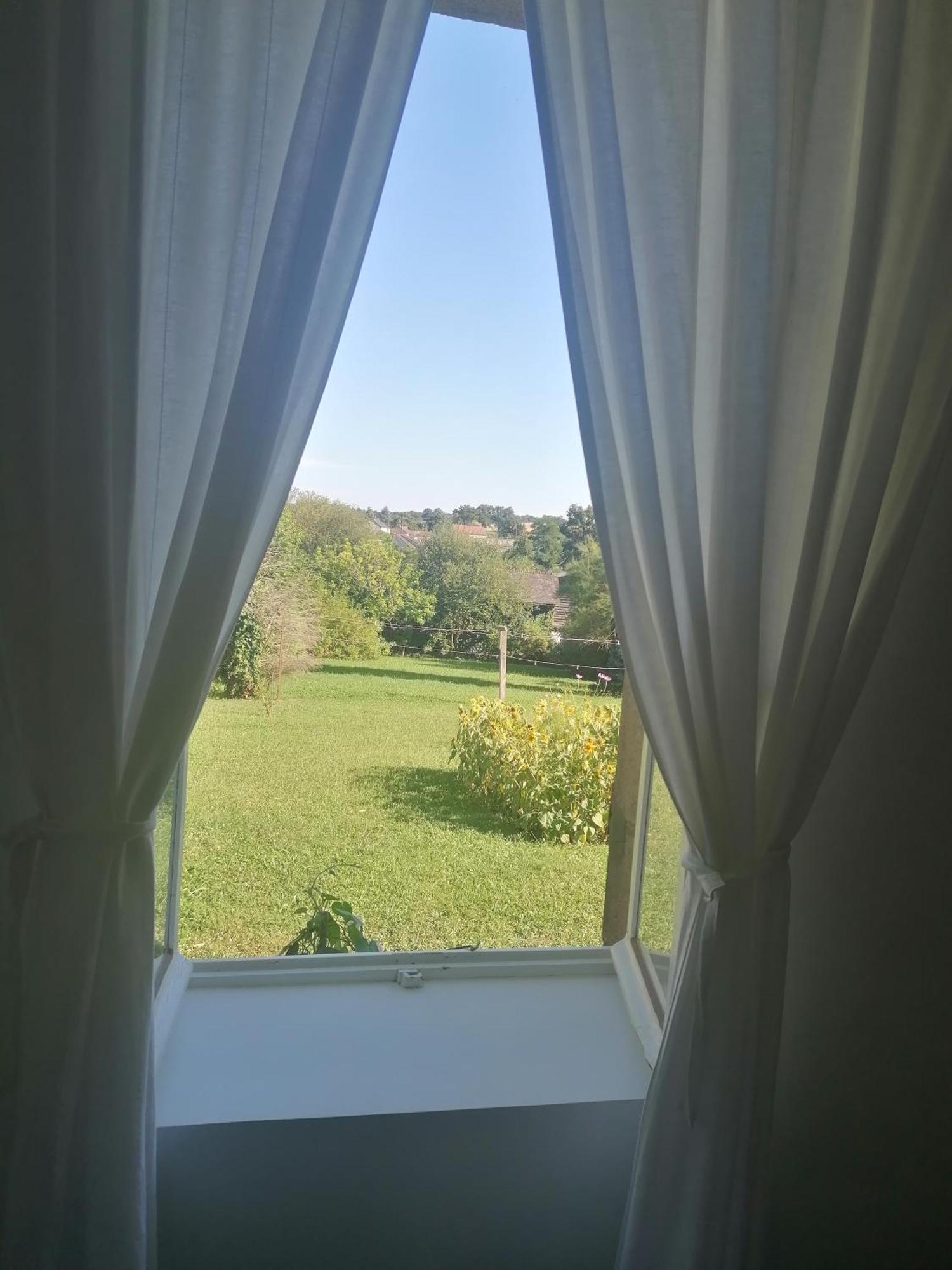 Petite Maison Dans Le Morvan Luzy Eksteriør bilde